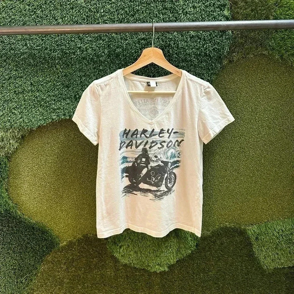 Harley Davidson Biker V-Neck T-shirt  Medium - Picture 1 of 6